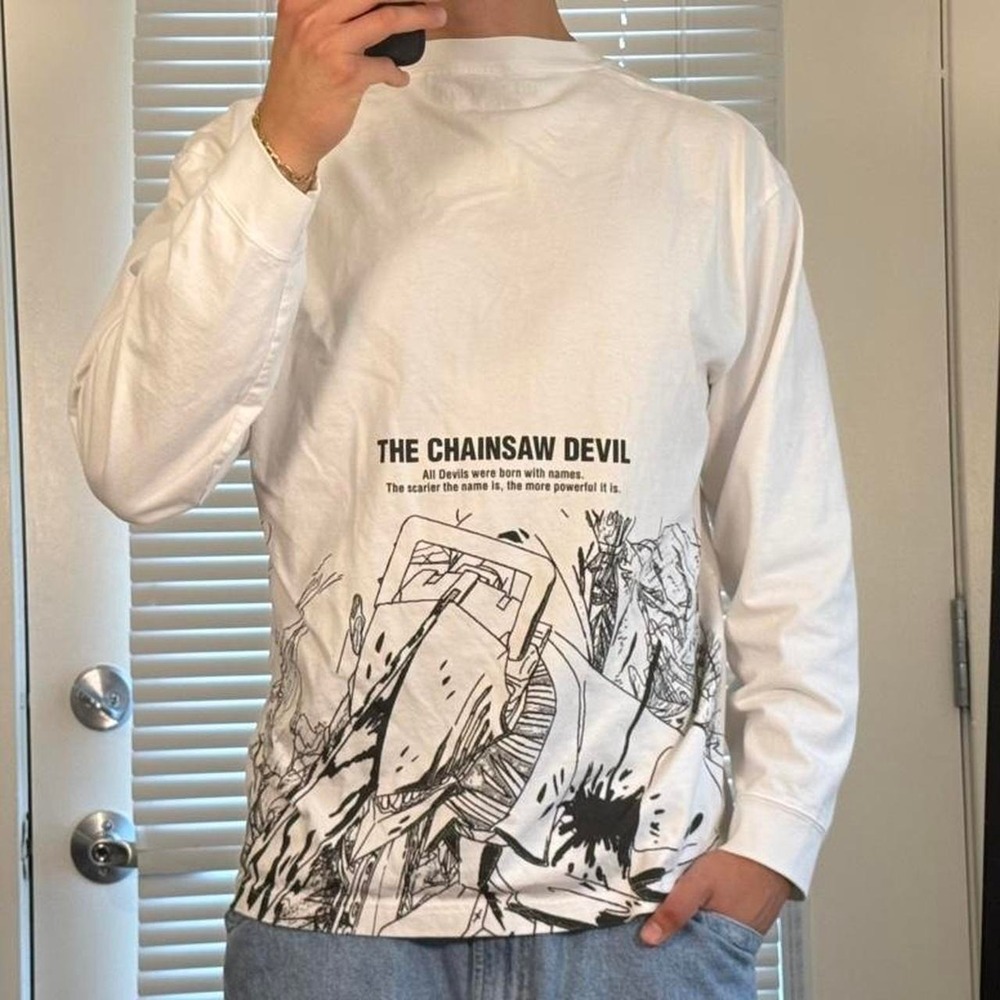 Uniqlo Chainsaw Man long sleeve white shirt medium - Picture 2 of 8